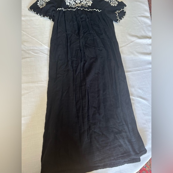 Old Navy Black Dress with White Floral Design - Picture 8 of 8